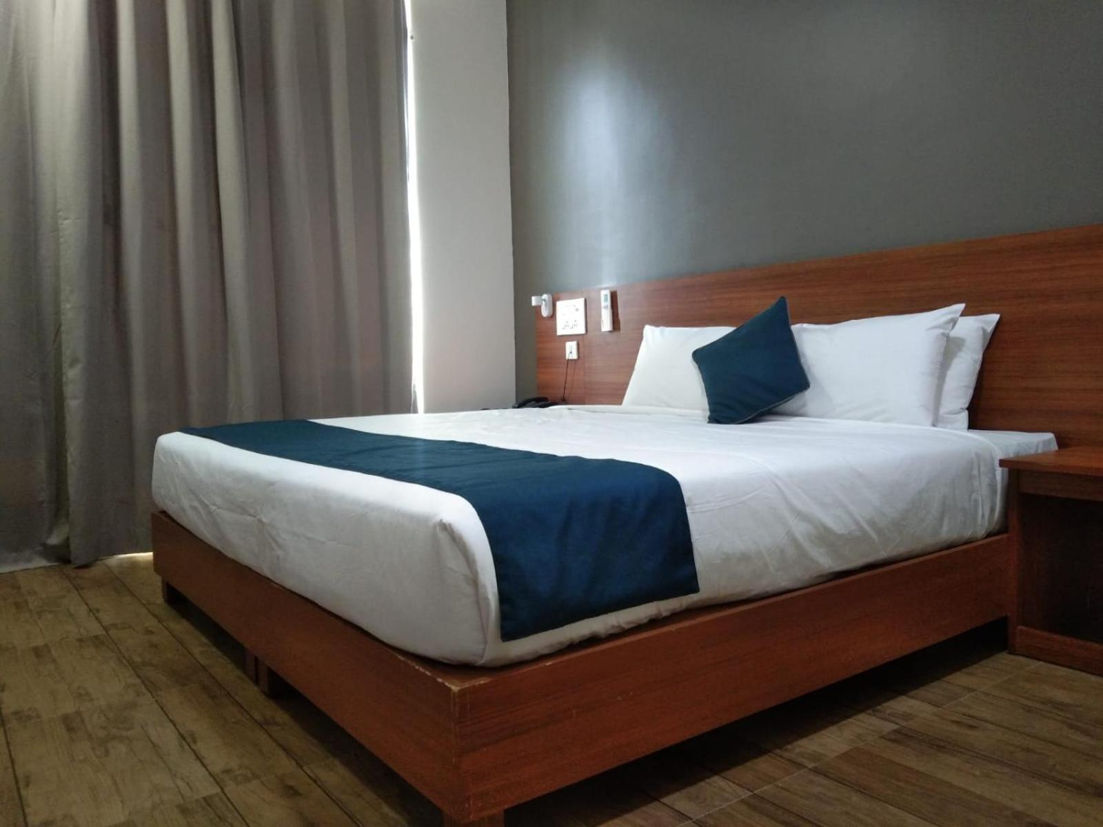 Dsquare Omr By K Hotels Madras Buitenkant foto