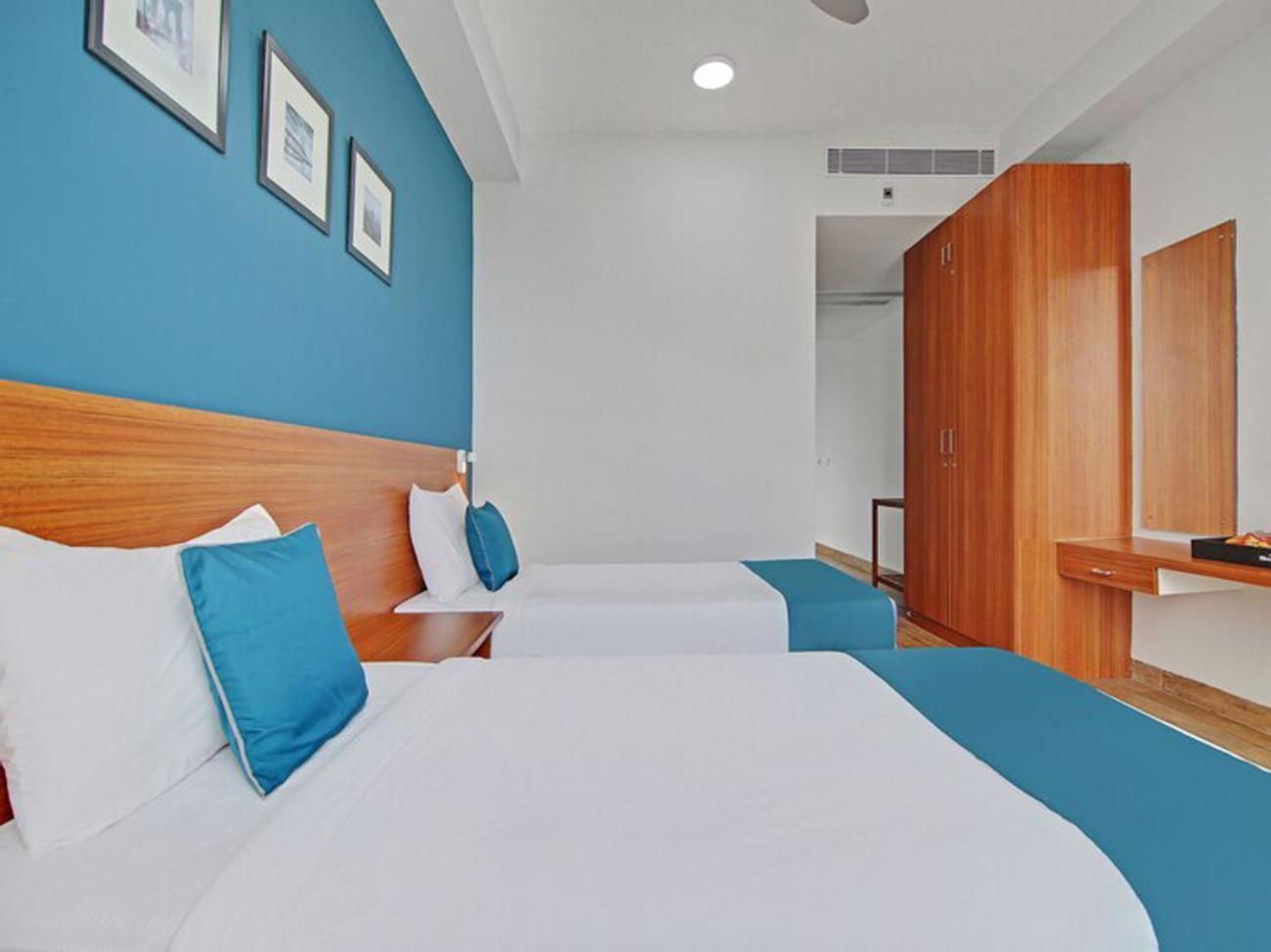 Dsquare Omr By K Hotels Madras Buitenkant foto