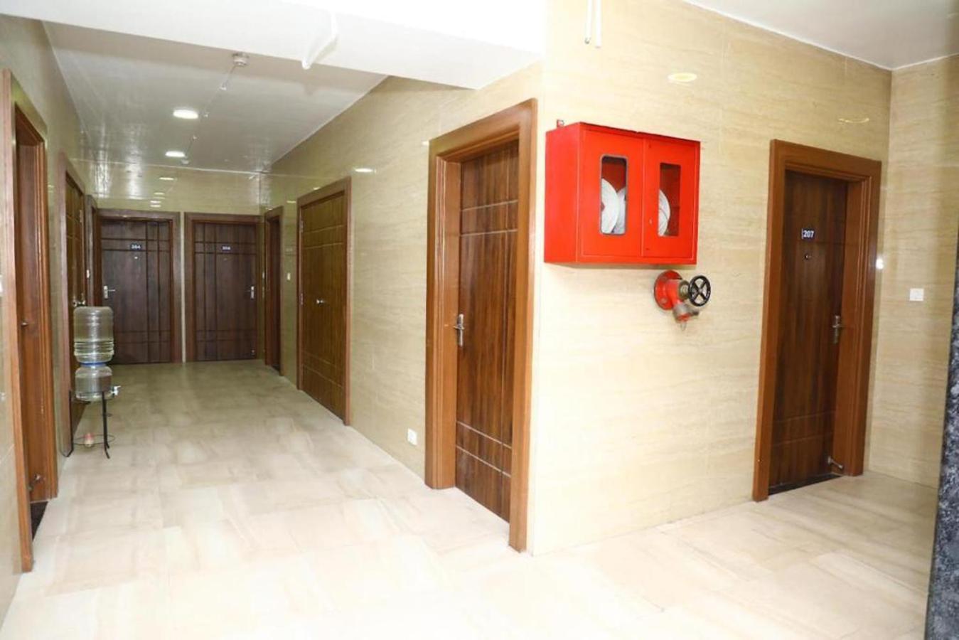 Dsquare Omr By K Hotels Madras Buitenkant foto